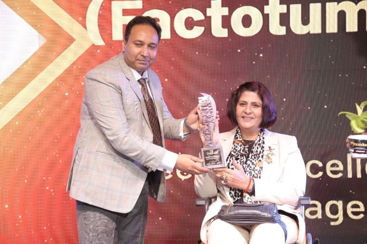 Factotum Services Pvt. Ltd. Honored with the Pioneering Excellence in Facility Management Award at Precedential Awards 2023