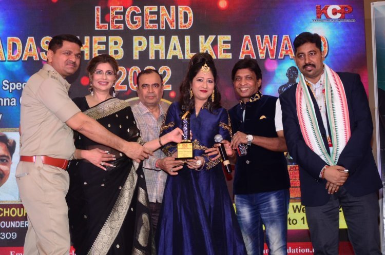 Prayaas Music Academy Founder Santasree Bhattacharya Honored with Legend “Dadasaheb Phalke Award 2022”