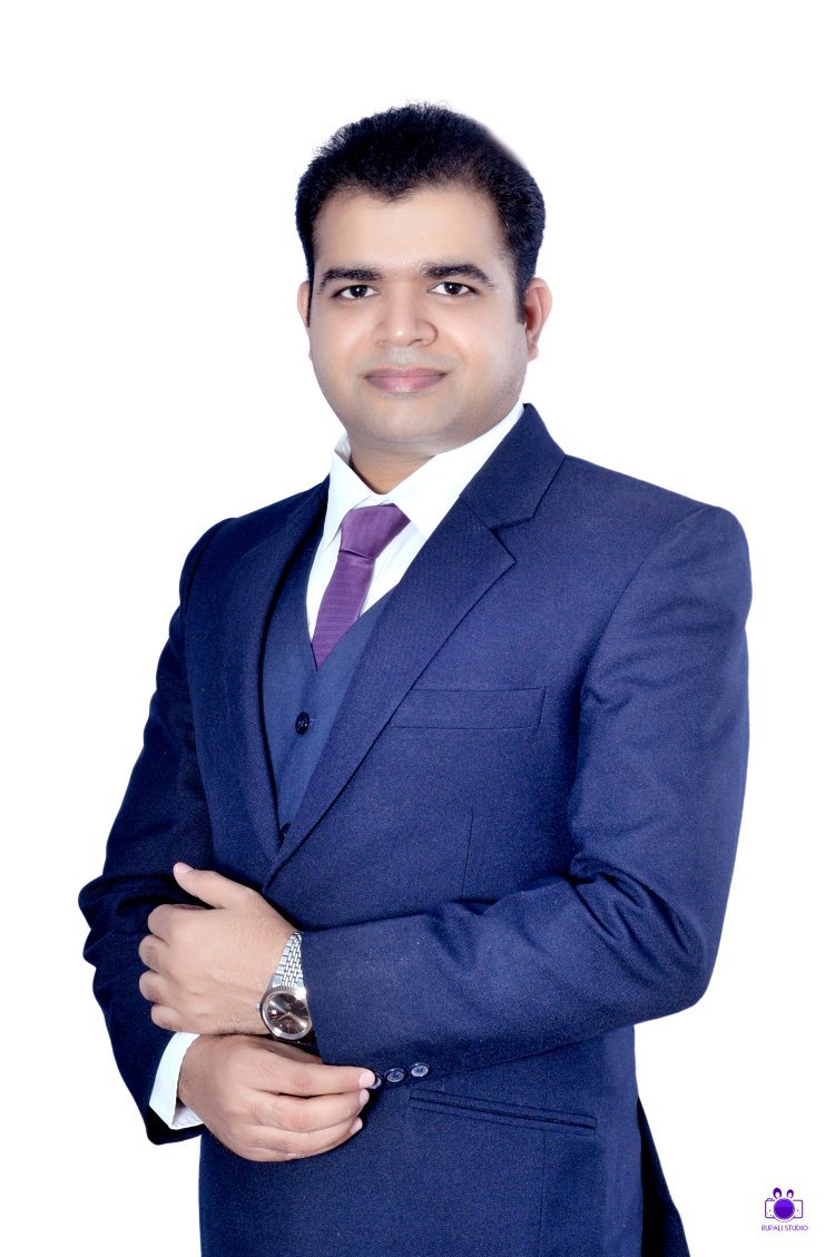 The Iconic Finance Professional: Kamall Jaddwani & his Journey toward Building JADWANI & CO.