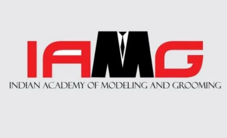 IAMG WORLD FINALLY MADE A NAME IN THE TOP 5 SPOT OF GROOMING AND TRAINING ACADEMIES IN INDIA 2024. 